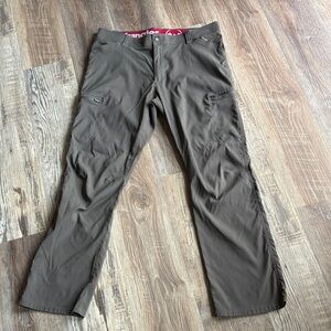 Wrangler Olive Green Cargo Pants with Zip Pockets